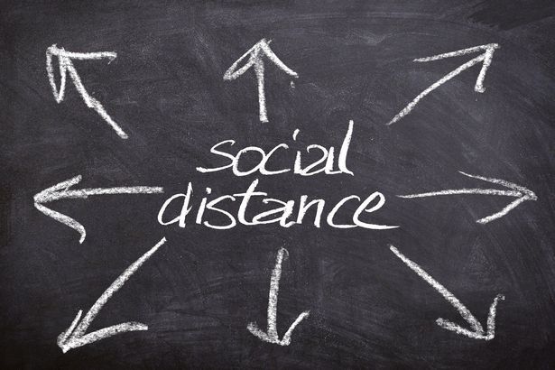 social distance Symbolbild